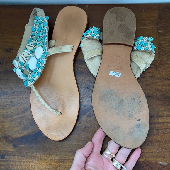 Seashell sandals - Picture 3 of 3